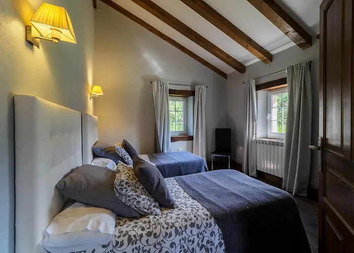 Complejo Puente Entrambasaguas (Hermandad de Campoo de Suso)